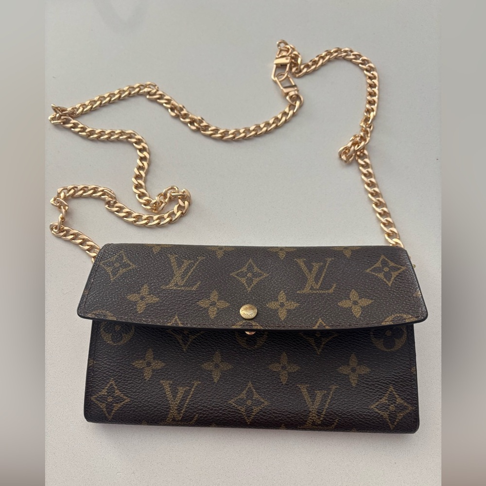 Louis Vuitton Brown Monogram Sarah Wallet